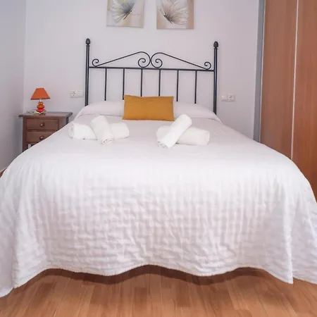 Apartment Tranquilos En Conil Con Facil Aparcamiento, Cerca Del Centro Y Playas - Es-180-35 *